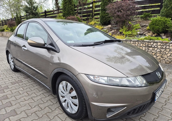 Honda Civic cena 10600 przebieg: 402000, rok produkcji 2006 z Kraków małe 379